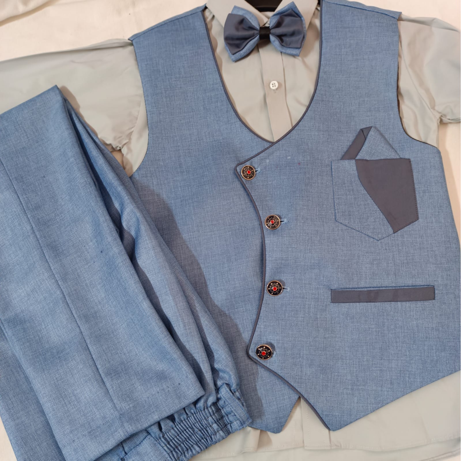 Gajni Suit